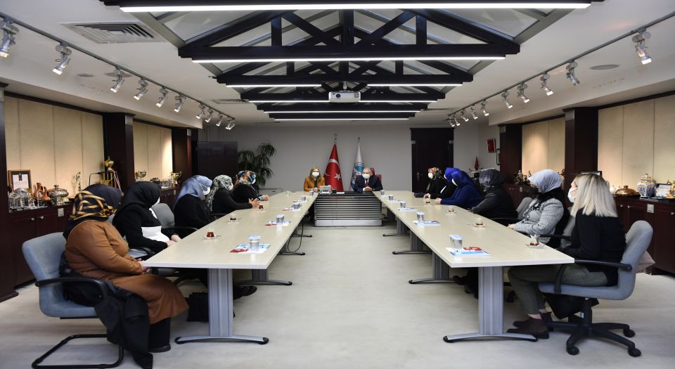 Kayseri Büyükşehir'e AK Parti'den ziyaret